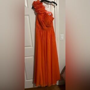 Originally $398. Brand new w/ tags Mac Duggal gown